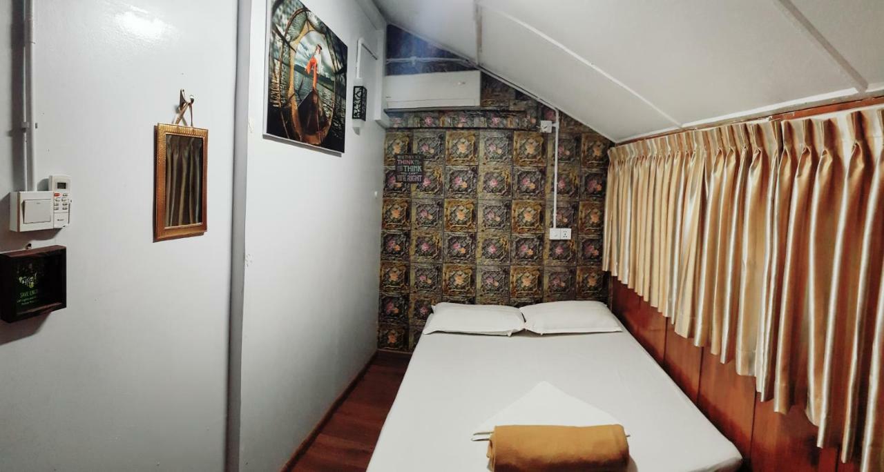 Hostel He-O Yangon Luaran gambar
